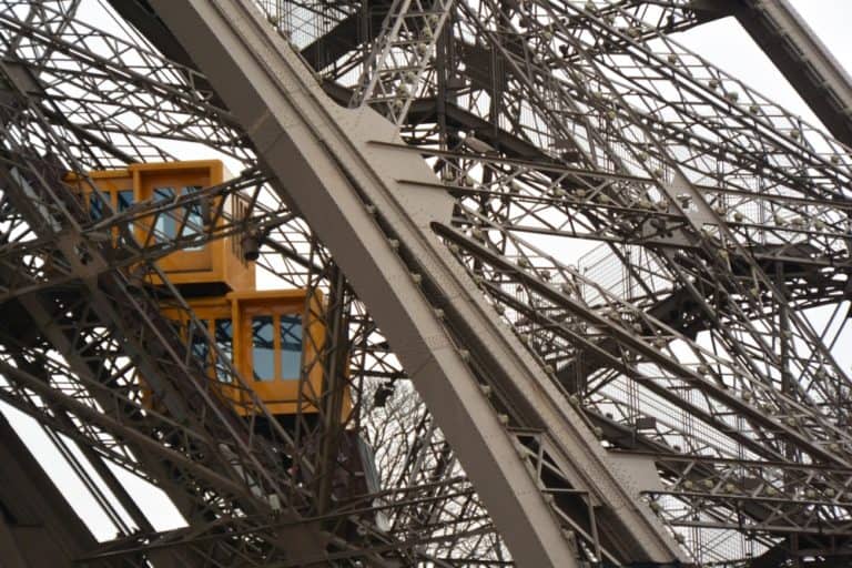 Eiffel Tower and vicinity – lift, Mar.2015 (París)
