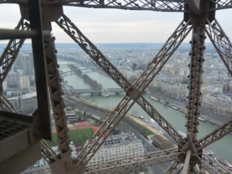 Eiffel Tower and vicinity – lamp, Mar.2015