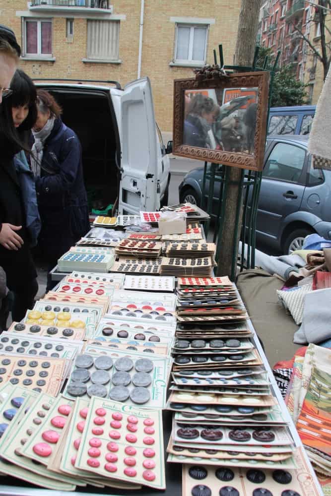 Vanves – buttons stall, Mar.2015 (París)