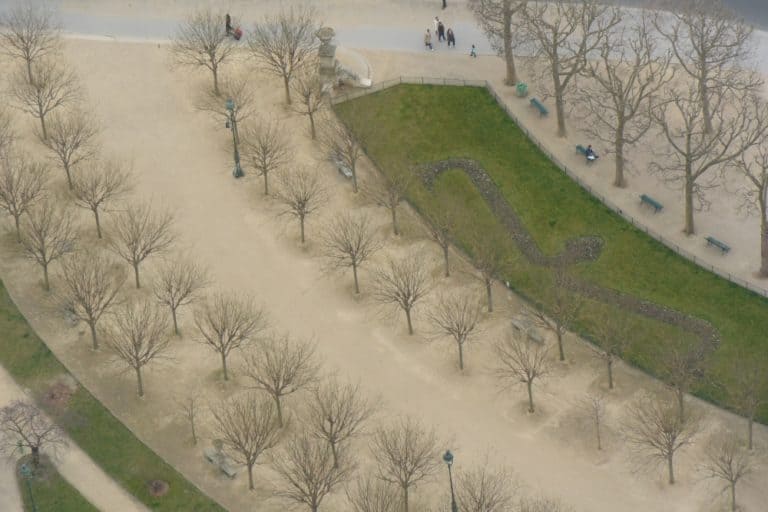 Eiffel Tower and vicinity – trees, Mar.2015 (París)