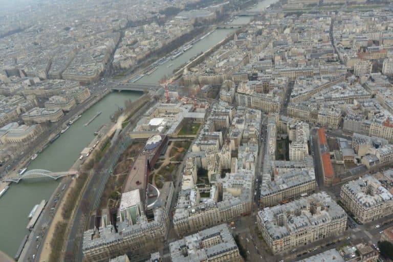 Eiffel Tower and vicinity – Paris and Seine, Mar.2015 (París)