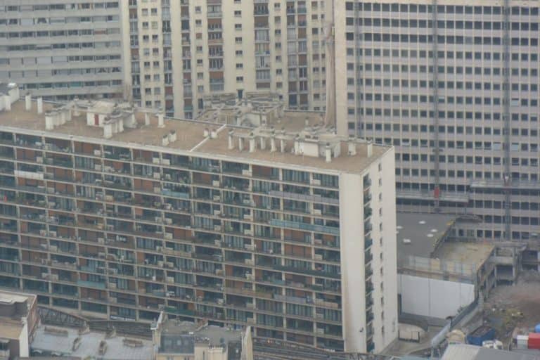 Eiffel Tower and vicinity – buildings, Mar.2015 (París)