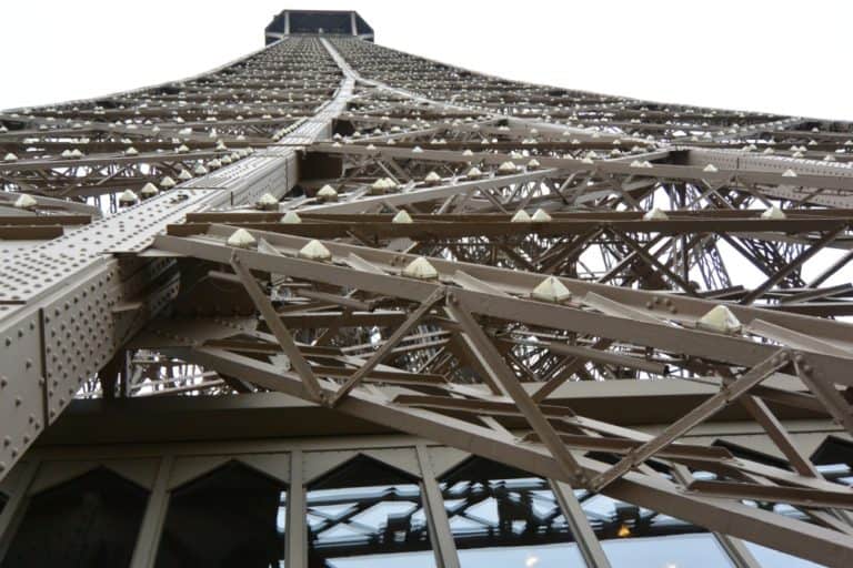 Eiffel Tower and vicinity – look up, Mar.2015 (París)
