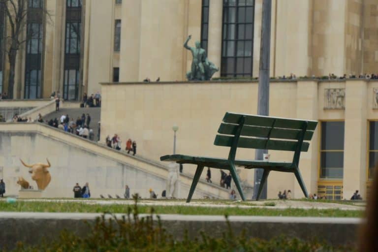 Eiffel Tower and vicinity – bench, Mar.2015 (París)