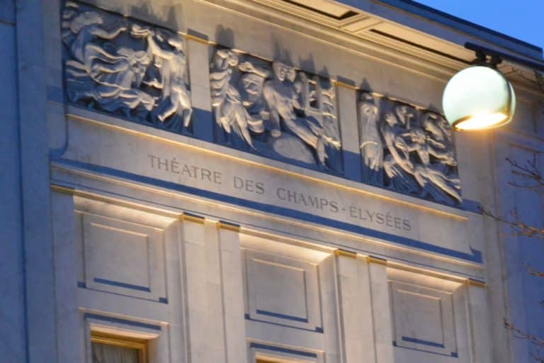 Avenue Montaigne – Theatre des Chmps-Elisees, Mar.2015 (París)