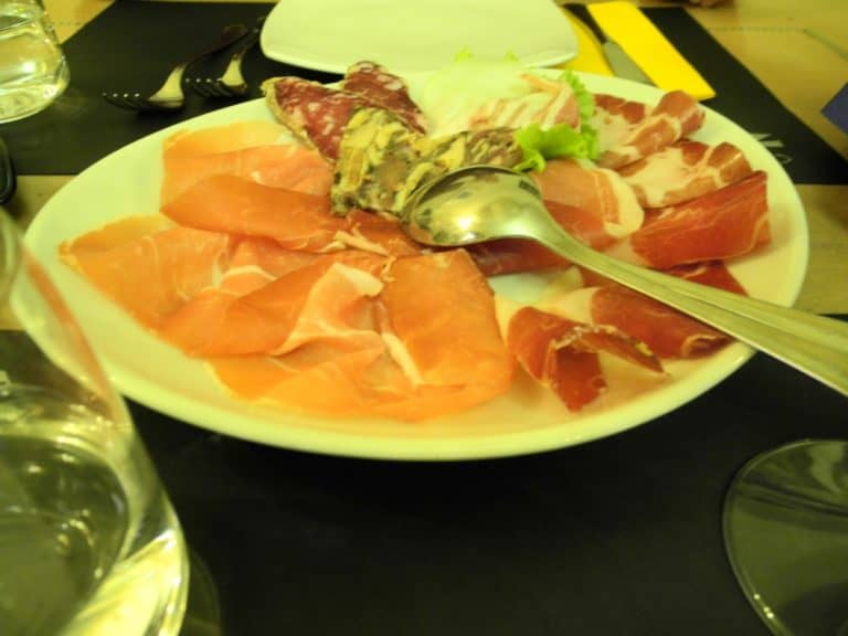 Parma – restaurant, ham, Mar.2016 (Emilia Romagna)