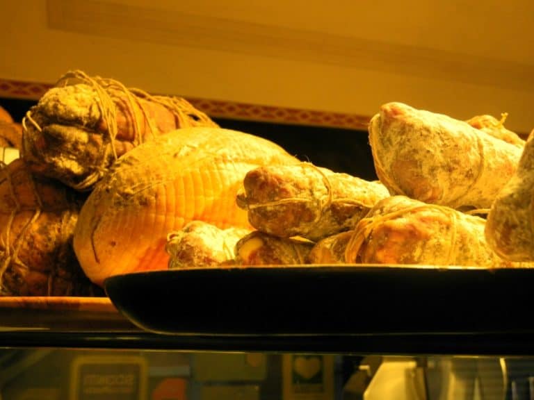 Parma – restaurant, salami, Mar.2016 (Emilia Romagna)