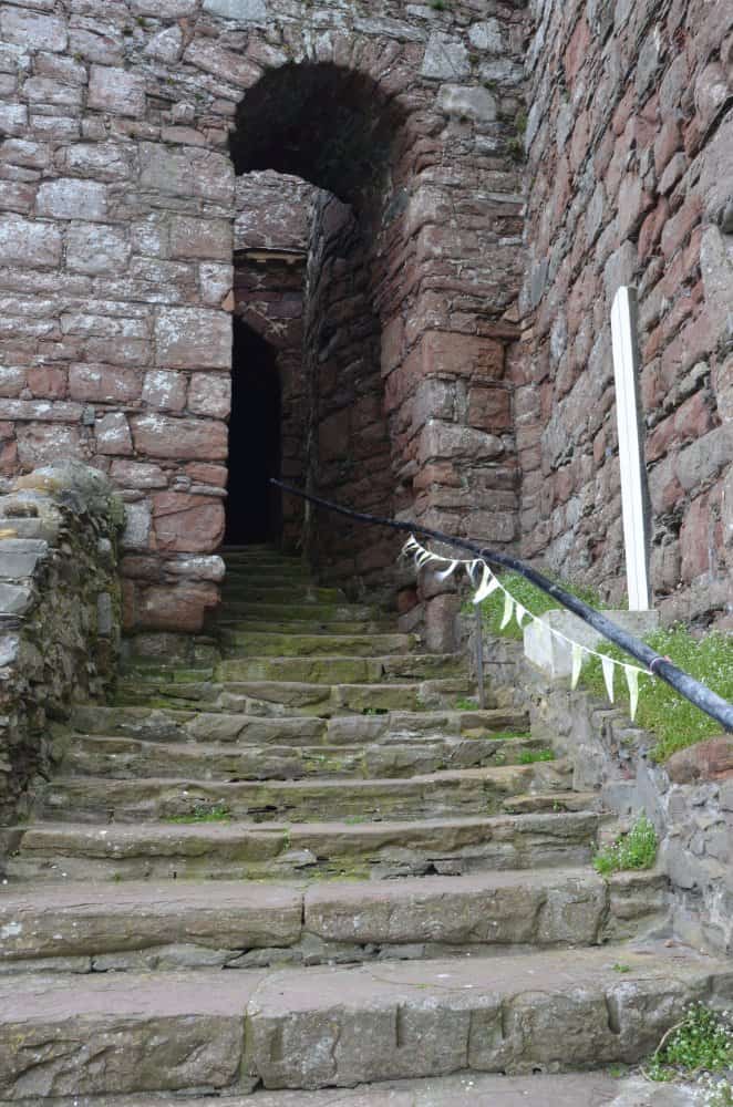 Isle of Man, Peel – staircase of castle, May, 2014 (Isla de Man)