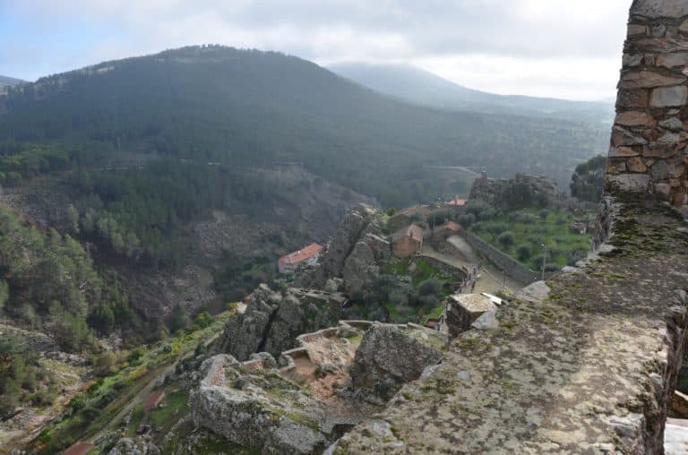 Portugal, Penha Garcia – view with mountains, Nov.2014 (Monsanto)