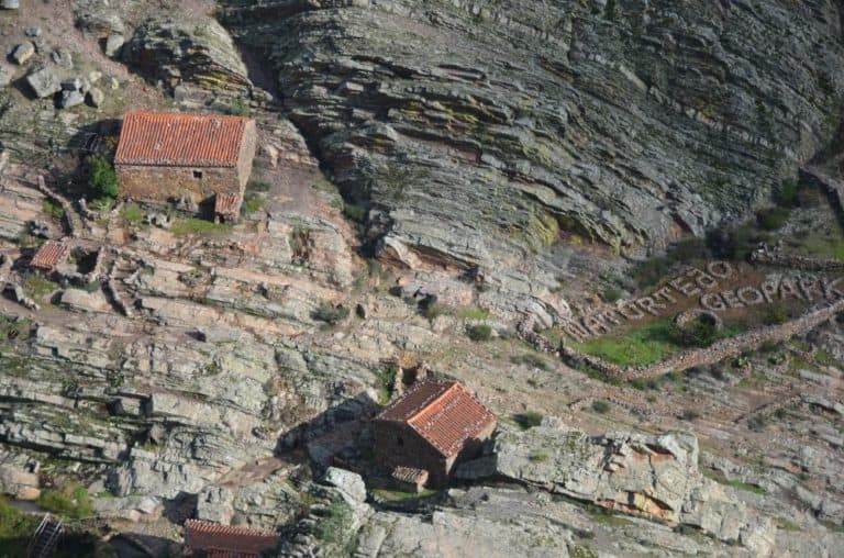 Portugal, Penha Garcia – two houses, Nov.2014 (Monsanto)