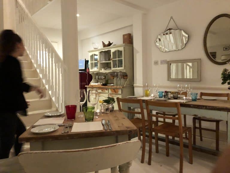 England-London-restaurant-Pentolina-interior