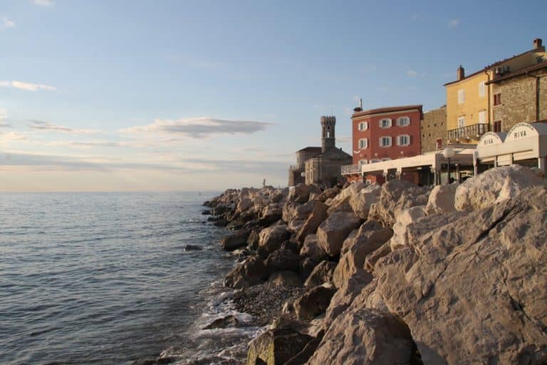 Slovenia, Pirano – rocce, feb, 2014 (Piran)