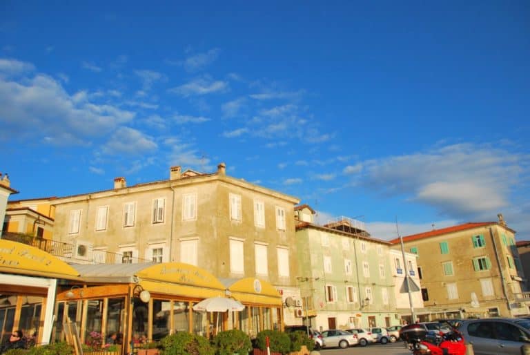 Slovenia, Pirano – blu e giallo, feb, 2014 (Piran)
