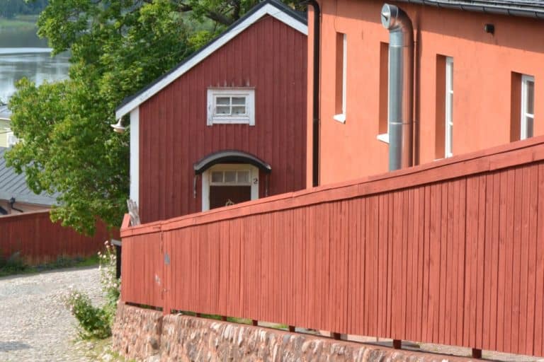 old town – red fence, Aug.2015 (Porvoo)