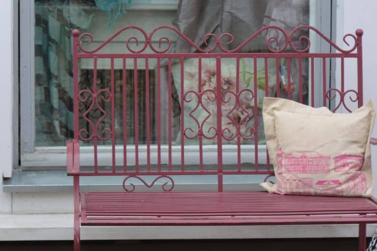 old town – red bench, Aug.2015 (Porvoo)