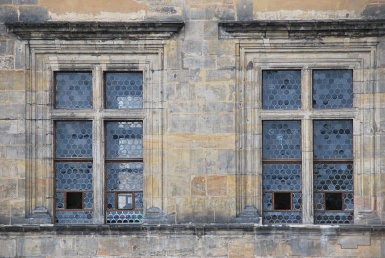 Czech, Prague – two windows, Sept.2013 (Praga)