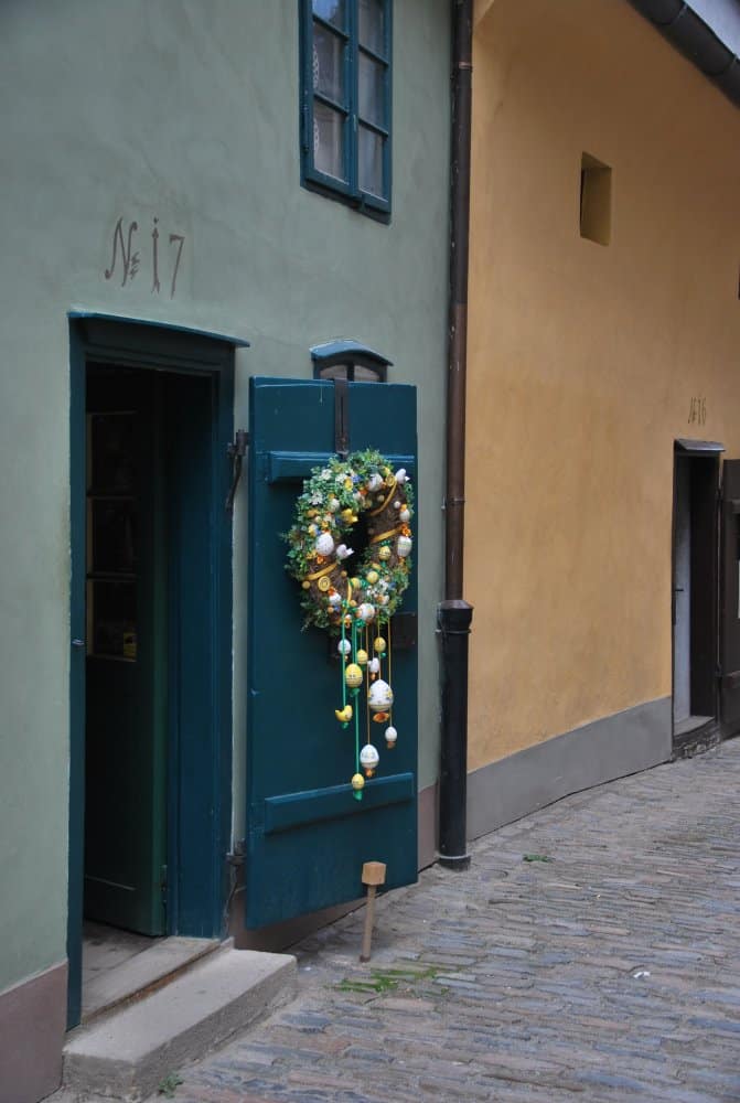 Czech, Prague – green and yellow, Sept.2013 (Prague)
