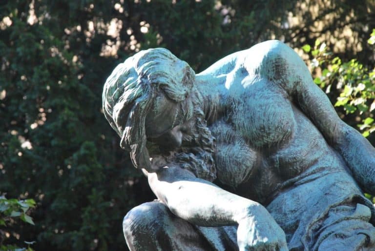 Czech, Prague – statue of a man, Sept.2013 (Praga)