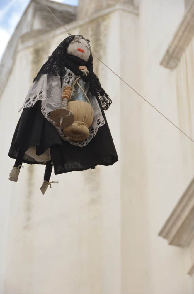 イタリア、ロコロトンド－人形 2013年3月 (プーリア州)