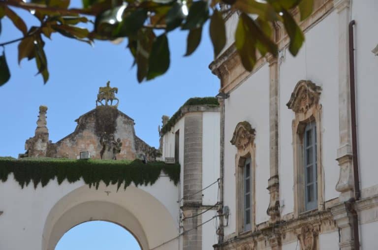 イタリア、マルティーナ・フランカ－旧市街 2013年3月 (プーリア州)