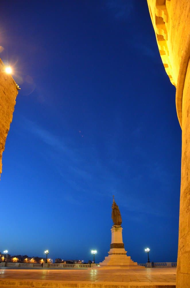 イタリア、オトラント－夜景 2013年4月 (プーリア州)