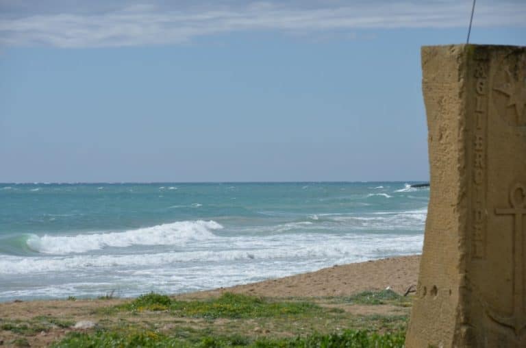 イタリア、プーリア沿岸－ビーチ 2013年4月 (プーリア州)