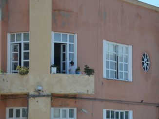 Reggio di Calabria – statue of woman, July 2015