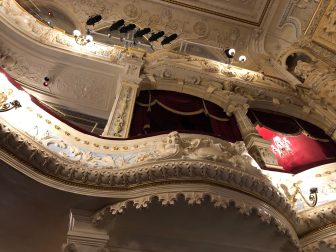 interno-richmond-theatre-londra