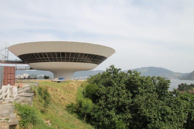 A Niteroi – Rio De Janeiro