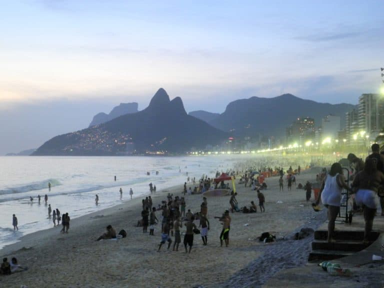 Ipanema – spiaggia alla sera, Gen.2016 (Rio De Janeiro)