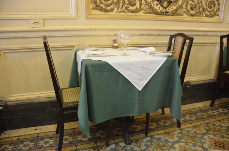 Confeitaria Colombo – table, Jan.2016 (Río de Janeiro)