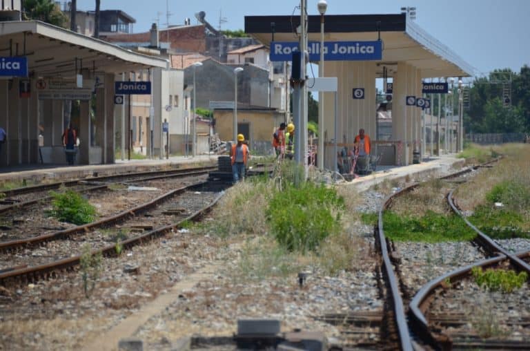 ロッチェッラ・イオーニカ―駅 2015年7月 (カラブリア)