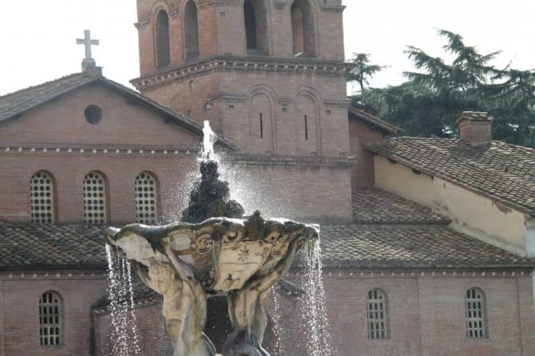 Italia, Roma – chiesa e fontana, novembre 2013 (Roma)