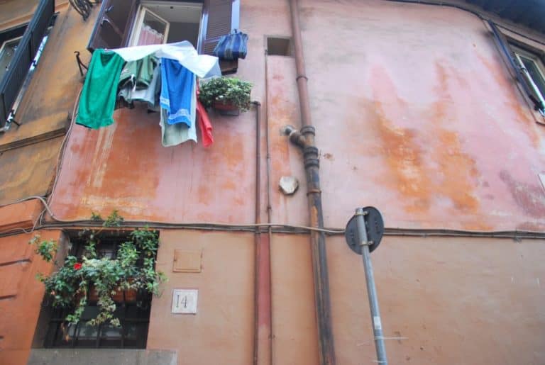 Italy, Rome – washings, Nov.2013 (Rome)