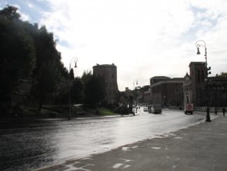 Italia, Roma – cerchio e quadrato, novembre 2013