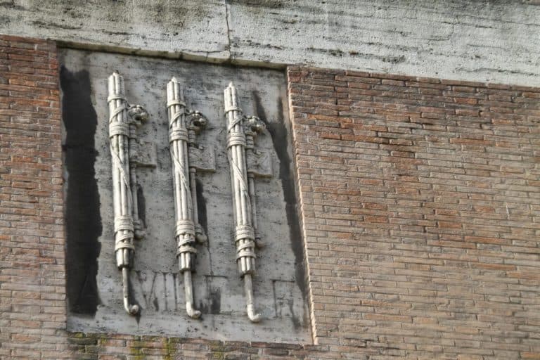 Italia, Roma – dettagli del muro, novembre 2013 (Roma)
