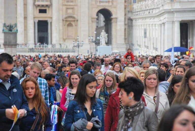 Italy, Rome – many people1, Nov.2013 (Rome)