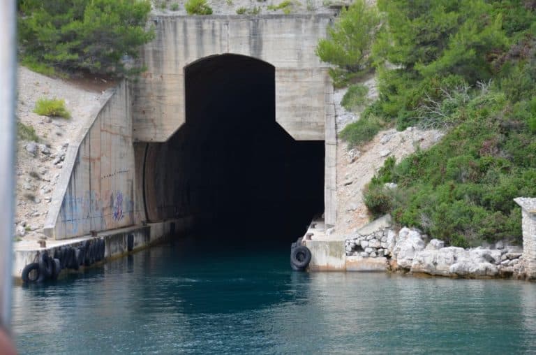 Croazia, Sakarun – tunnel, lug. 2014 (Kornati)
