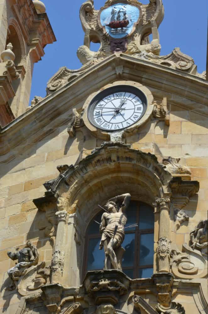 Spagna, San Sebastian – statua du San Sebastian, mag. 2014 (San Sebastian)