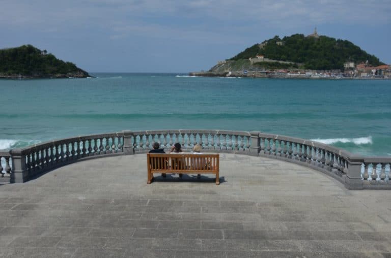 Spain, San Sebastian – bench and sea, May 2014 (San Sebastián)