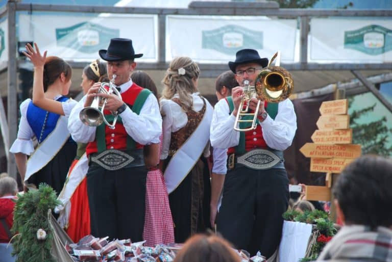 Italy, Santa Maddalena – music, Oct.2014 (South Tyrol)
