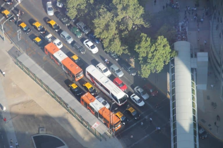 costanera-santiago-traffico-cile