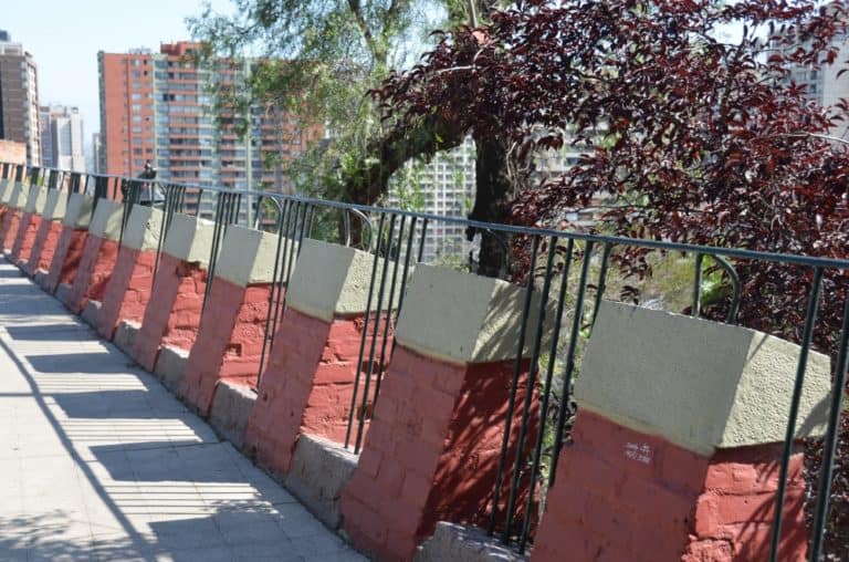 Santa Lucia hill – fence, Dec.2015 (Santiago)