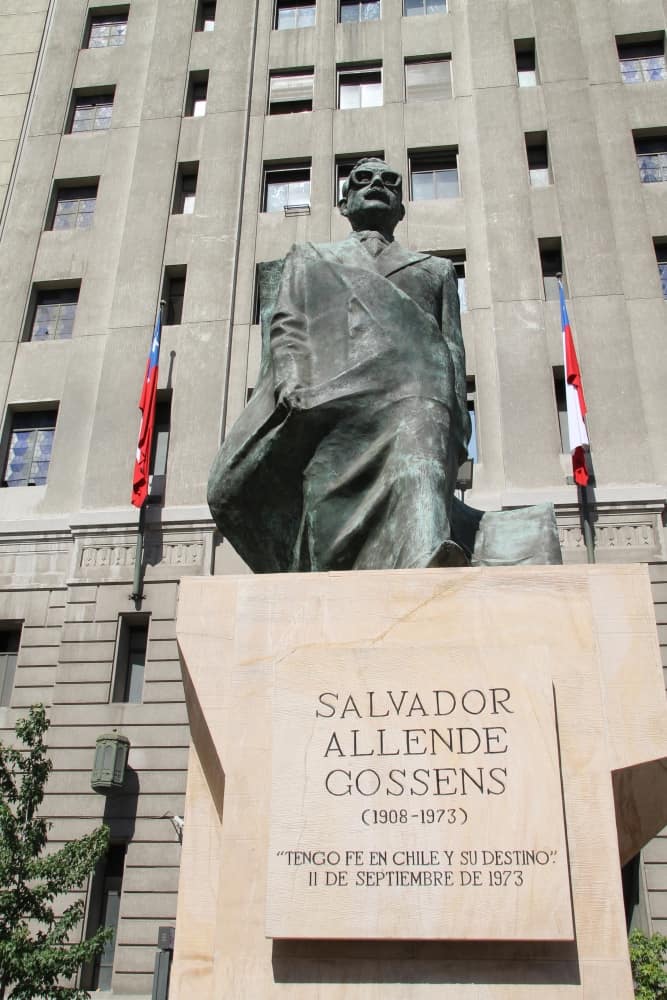 la-moneda-santiago-del-cile-allende