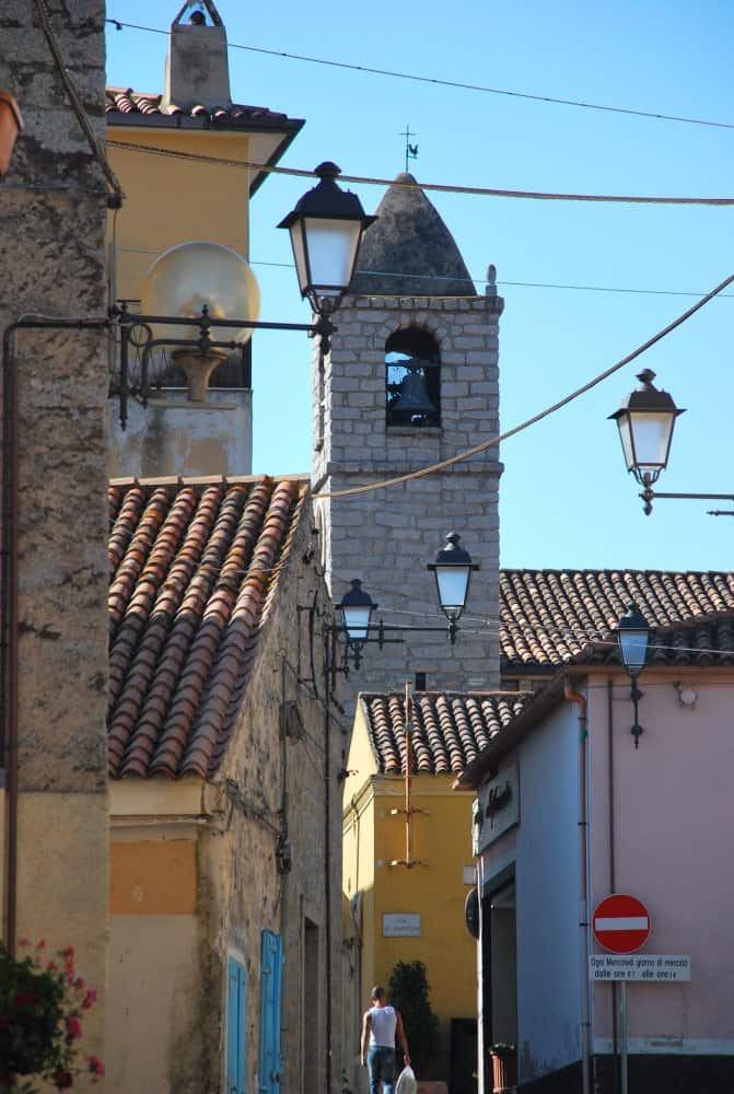 Italia, Sardegna, Arzachena – lampioni, 2010 (Sardegna)
