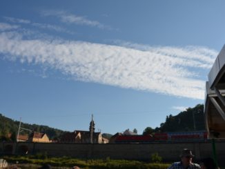 on Elbe – red train, Aug.2015