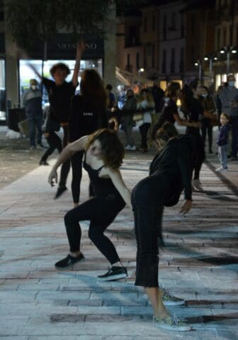 La performance di danza a Seregno