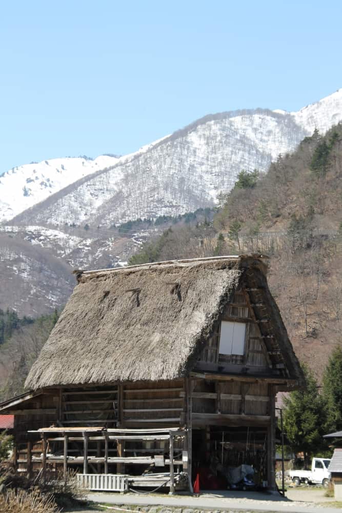 Shirakawago – mountains and house, Mar.2016 (Gifu)
