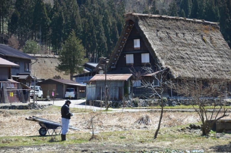 Shirakawago – farmer, Mar.2016 (Gifu)