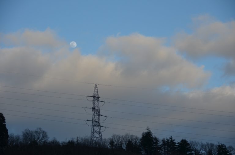 Shirakawago – pylon and moon, Mar.2016 (Gifu)